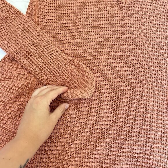 Free People Womens Medium M Designer Shoulder Peek-A-Boo Strappy Knit Sweater - Picture 2 of 7